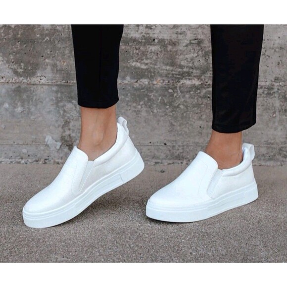 Lulus Cassay Platform Sneaker Women 6 1/2 Crocodile Embossed Slip On Shoe White - Picture 1 of 6